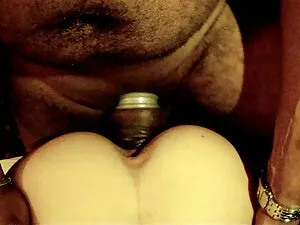 Tortura de la tetona ...