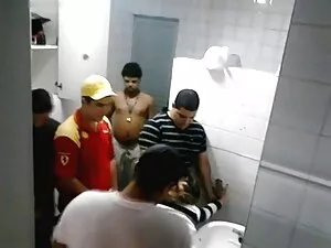 Hermosa asiática ado ...