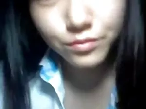 Linda jovencita madr ...