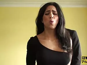Gimnasta desnuda Das ...