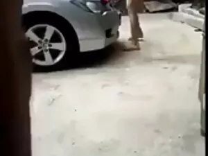 Niña madre tetona fo ...